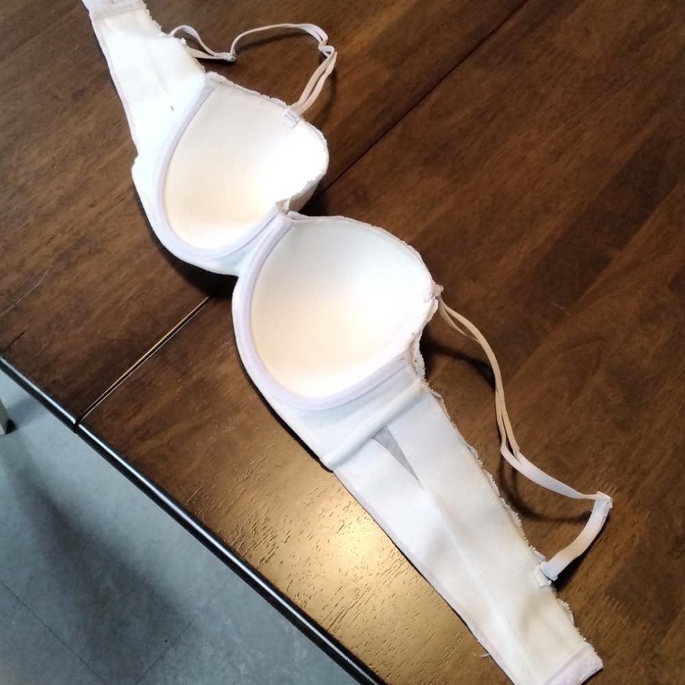 La Vie En Rose memory foam bra.